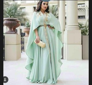 2019 Abiti da sera a caftano verde menta Appliques in oro a maniche lunghe Caritani Abiti da ballo di caftano Abaya Abaya Abite Formali Plus Size
