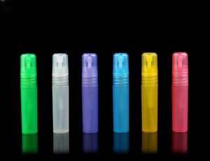 1500 adet 5 ml küçük boş sprey şişesi Plastik Parfüm örneği şişe kalem atomizer 10 renk SN2587