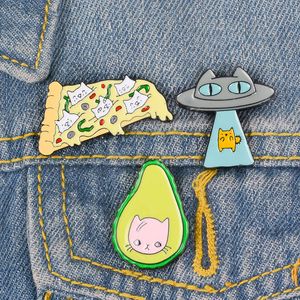 Katt emalj pin pizza ufo avokado denim lapel brosch kombination av djur växt mat rymdskepp märke mycket kreativa smycken