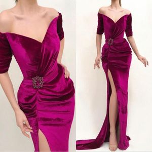 Velvet Mermaid Prom Dresses Off Ramię Pół Rękawy Pldys Side Split Evening Sukienka z Sash Koraliki Party Robe De Soiree