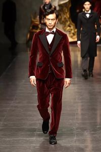 Fashion Burgundy Velvet Groom Tuxedos Autumn Winter Style Groomsmen Men Wedding Dress Man Jacket Blazer Suit(Jacket+Pants+Vest+Tie) 1114