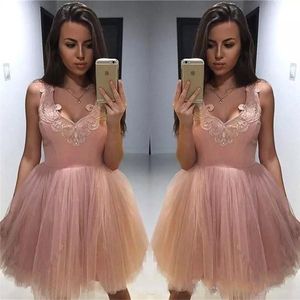 2020 Dusty Pink Short Mini A Line Homecoming Dresses V Neck Lace Applique Sleeveless Tulle Spaghetti Straps Plus Size Party Cocktail Gowns