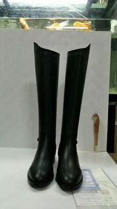Heiße Verkaufs-Ankunfts-Frauen-schwarze Knie-echtes Leder-Reitrückseiten-Reißverschluss-Ritter-Schnee-Motorrad-Winter-Quadrat-Absatz-Stiefel
