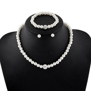 Najlepiej sprzedający Elegancka Pearl Wild Fashion Designer Biżuteria Zestaw Damska Pearl Naszyjnik Bransoletka Kolczyki Biżuteria Bridal