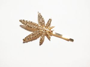 S628 Europe Fashion Jewelry Rhinstone Maple Leaf Barrette Hairpin Hair Clip Bobby Pin Single Piece Barrette Hårtillbehör