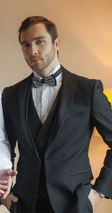 Bonito One Button Groomsmen pico lapela do noivo smoking Homens ternos de casamento / Prom / Jantar melhor homem Blazer (jaqueta + calça + gravata + Vest) W155