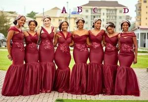 2019 Bourgogne Billiga sjöjungfru brudtärna klänningar Land Sweetheart Lace Appliques Sweep Train Sheath Plus Size Vestidos Maid of Honor Gowns