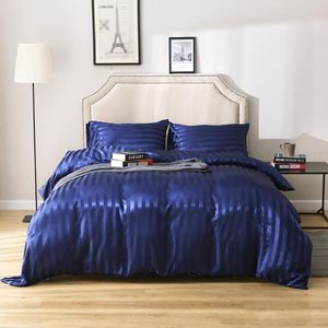 Vår satin silke sängkläder set stil king size duntet täcke set satin remsa säng sängkläder Quilt duvet täcker kuddehus