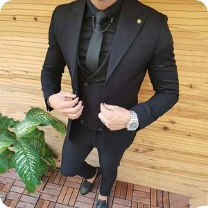 Yakışıklı Tek Düğme Siyah Damat Smokin Tepe Yaka Erkekler 3 Parça Düğün / Balo / Akşam Yemeği Blazer (Ceket + Pantolon + Yelek + Kravat) W614