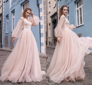 Blush Pink Romantic A Line Prom Deep V Neck Sexig veck Långa ärmar Tiered Tulle Dresses Evening Wear Vestidos de Fiesta Estidos