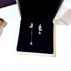 Whol Glittering! Lyxig designer diamant zircon asymmetrisk vacker fjäril pendant dangle ljuskrona stud mode örhängen för kvinna tjejer