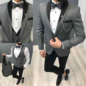 2020 Yeni Erkek Wedding Suit Üç Parçalar Üst Kalite Smokin Slim Fit Şal Yaka Bir Düğme Damat Suits Biçimsel Wear Mens