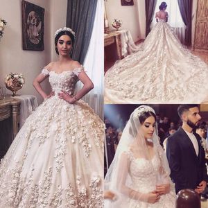 Linia Beach Suknie ślubne Bez rękawów Off Ramię Aplikacje Backless Tulle Plus Size Sukienka ślubna Suknia Court Train Rates de Mariée