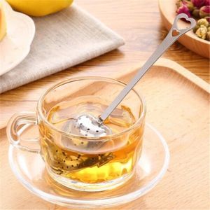 Cucchiaio per colino da tè a forma di cuore Utensili a sfera in maglia di acciaio inossidabile con impugnatura lunga Filtro per foglie di tè sfuso Filtri per infusore con chiusura a base di erbe Diffusore a intervalli riutilizzabile