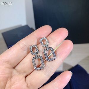 Klasyczny projektant S925 Sterling Silver Full Crystal DiaMon Link Square Charm Drop Kolczyki Dla Kobiet Biżuteria
