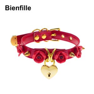 Collana con fibbia in pelle PU gotica punk Girocollo a spillo Collana con fiore di rosa Kawaii fatta a mano Lucchetto a cuore in argento con chiave 8 colori