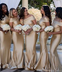 Modern Şampanya Mermaid Nedime Elbiseleri Ucuz Basit Kapalı Omuz Kat Uzunluk Düğün Konuk Elbiseler Örgün Korular Robes de Fête
