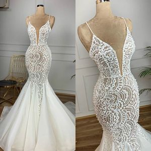 2019 Mermaid Lace Beaded Arabic Wedding Dresses Spaghetti Neck Sexy Vintage Bridal Dresses Charming Elegant Sweep Train Wedding Gowns