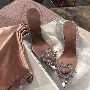 뜨거운 판매 - 크리스탈 다이아몬드 버클 숙녀 여름 투명 PVC 와인 유리 뾰족한 숙녀 샌들 숙녀 섹시한 파티 웨딩 신발 # 10