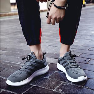 Großhandel hochwertige Laufschuhe für Männer Frauen Schwarz Grau Sporttrainer Läufer Turnschuhe Hausgemachte Marke Made in China Größe 39-44