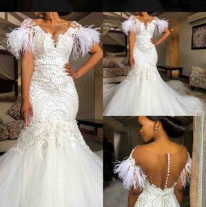 2020 Black Bride Mermaid Wedding Dresses V Neck Short Sleeves Lace Feather Pearls Country Wedding Gowns Sweep Train Plus Size Bridal Dress