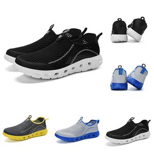 Designer Hot Homemade Fashion Women fick Män sneakers att glida på i Running Trainers Shoes Summer Brand anda Wading China Shoes 3944