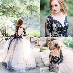 Günstige schwarze Brautkleider Gothic Langarm Spitze Rustikale Country Boho Brautkleider mit Applikationen Sexy Oepn Back Vintage Brautkleider