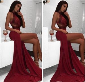 Seksowna Burgundia Mermaid Prom Dresses Halter Long 2018 Koronkowa aplikacja High Side Split Suknie Wieczorowe Szyfonowa Formalna Party Wear Robe De Soiree