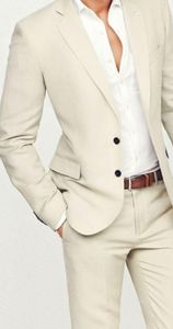 ブランドニューベージュメンズの結婚式タキシードノッチラペルグルーマスマンタキシード人気の男ブレイザージャケット優れたスーツ（ジャケット+パンツ+ネクタイ）40