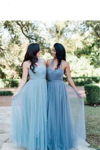Unik Halsband V-Neck Blue Bridesmaids Klänningar 2019 Tulle Blue Color Plades Country Wedding Guest Dress Maid of Honor Robes de Demoiselle