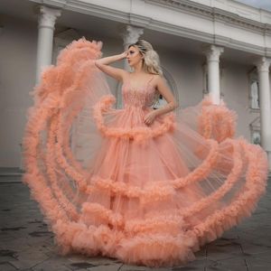 Sweet 16 Quinceanera Sukienki Arabski Koral Tulle Puffy Spaghetti Paski Sexy Zroszony Dubaj Party Party Suknie Eleganckiej Sukni wieczorowej