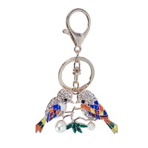 Nyaste skogsfågelnyckelringar Hållare Alloy Rhinestone Pendant Keychain Pearl Women Bag Charms 3D KeyRing Chain Tillbehör för bilnycklar