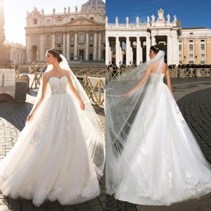 Arrival Sexy New Beach A-line Dresses Sweetheart Lace Appliques See Through Sweep Train Wedding Dress Bridal Gowns Vestidos