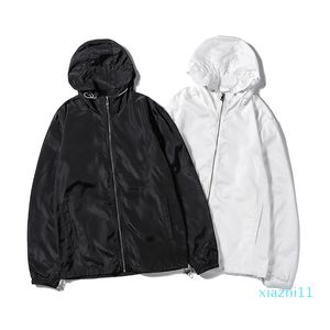 Fashion-Designer Women Men Windbreak Brand Fashion White and Black Luxury Men Wind Coat Size M-XXL Designer Brand Men Women Windbreak