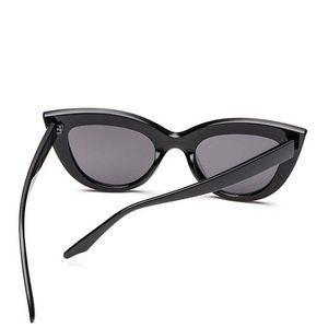 Wholesale-Luxury Candy Color Cat eyeShades UV400 Trend wild lasses designer fashion Oculos