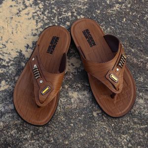 Hot Sale Läder Flip-Flops Designer Brand Thong Sandals Beach Casual Toffles Tonåringar Flip Flops Beach Skor för Mens Designer Skor
