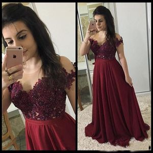 2019 Elegant Burgundy Evening Dresses Illusion Neckline Short Sleeve Lace Appliques Party Gowns With Beads Long Chiffon Women Prom Dresses