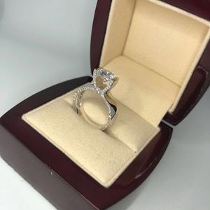 Мода-Classic Luxury Real Solid 925 Sterling Silver Ring 10 Сердца Стрелы Циркон Свадебные украшения Кольца для женщин