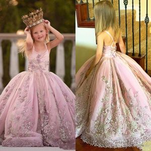 Underbara Spaghetti Strap Appliques Beaded Ball Gown Flower Girls Dresse Lace-Up Back Pearls Long Girls Pageant Gowns