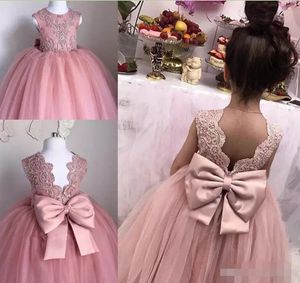 ほこりっぽいピンクの花の女の子ドレス最新のビーズ刺繍のノースリーブサテンチュールボウキッズフォーマルオックウェアページェントボールガウン