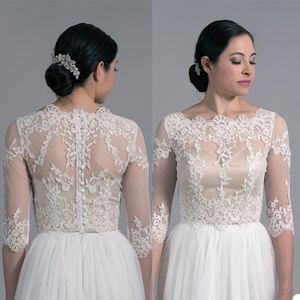 Vintage Bridal Jackor Scoop Neck 3/4-Längd Sleeve Bolero Bröllop Top Lace Appliques Custom Made Button Back Bridal Tillbehör