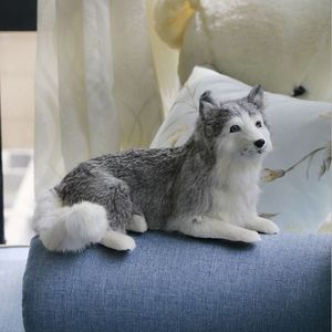 Dorimytrader Simulazione Animale Husky Peluche Cane Samoiedo Bambola Pellicce in polietilene Regalo artigianale Decorazione domestica DY80032