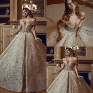 2020 Gorgeous Champagne Ball Gown Wedding Dresses Off The Shoulder Beaded Appliqued Arabic Bridal Gowns Vintage Plus Size robes de soiree