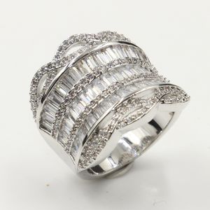 Hot Sale Luxury Smycken Real 925 Sterling Silver Princess Cut White Topaz CZ Diamant Bredd Finger Ring Kvinnor Bröllop Band Ring för älskare