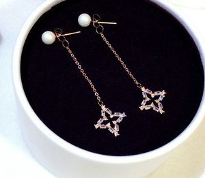 Neue Schöne Perle Anhänger großhandel-Großhandel neue trendige mode luxus designer reizende nette schöne blume pearl anhänger ohrstecker für frau mädchen