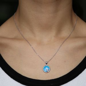 Wholesale-Blue Fire Opal Gemstone 2018夏のビーチジュエリーシースター刻まれたユニークな新しいデザイン925スターリングシルバーの幾何学的ネックレス