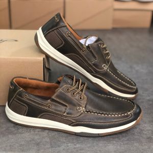 Ny högsta kvalitet läder båt skor män mode casual lägenheter loafers designer manlig brittisk glida på klänning skor kontor gummisula med låda