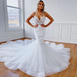 White Lace Mermaid Backless Wedding Dresses Spaghetti Straps Appliqued Bridal Gowns Cathedral Train Tulle Trumpet robe de mariée