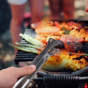 Rostfritt stål BBQ Tillbehör Ställ 6 stycken-Spatel Tong Knivgaffel och borstar Essential Grilling Kit för utomhus / Inomhusgrill