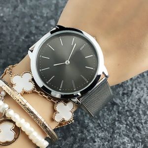 Crocodile Brand Quartz Wrist watches for Women Men Unisex with Animal Style Dial Metal steel band Watch Clock LA08